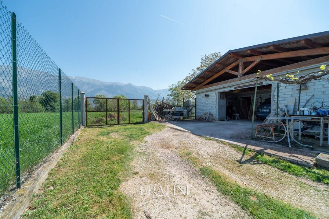 Para venda moradia in zona tranquila Pratola Peligna Abruzzo foto 35