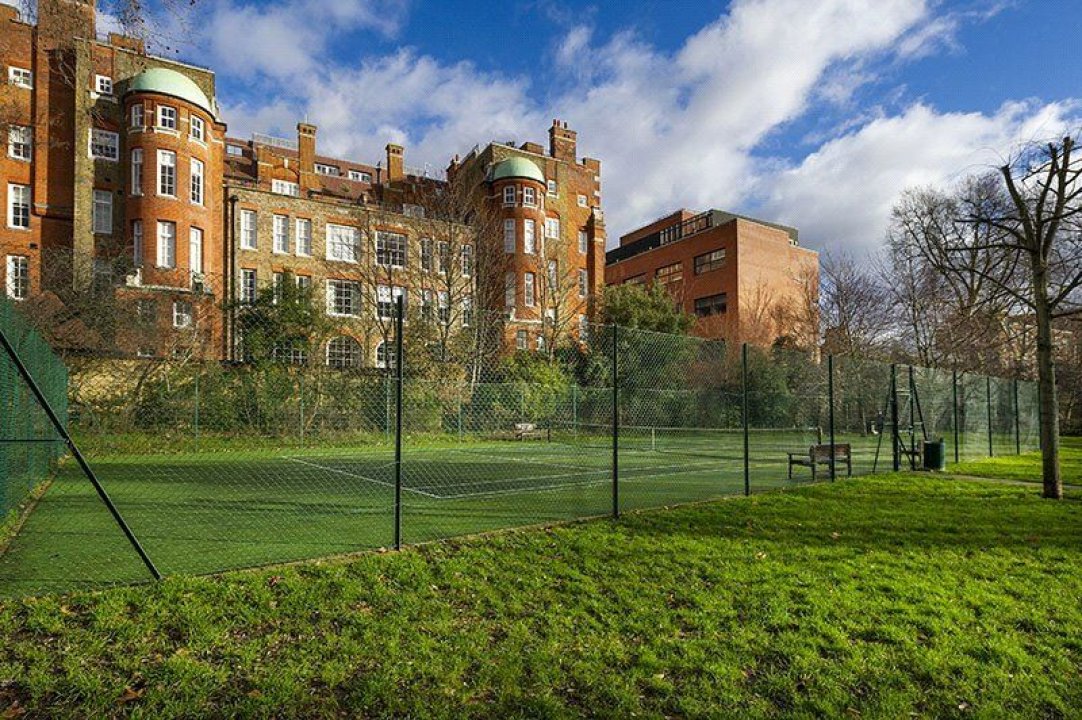 For sale apartment in city Kensington and Chelsea England foto 5