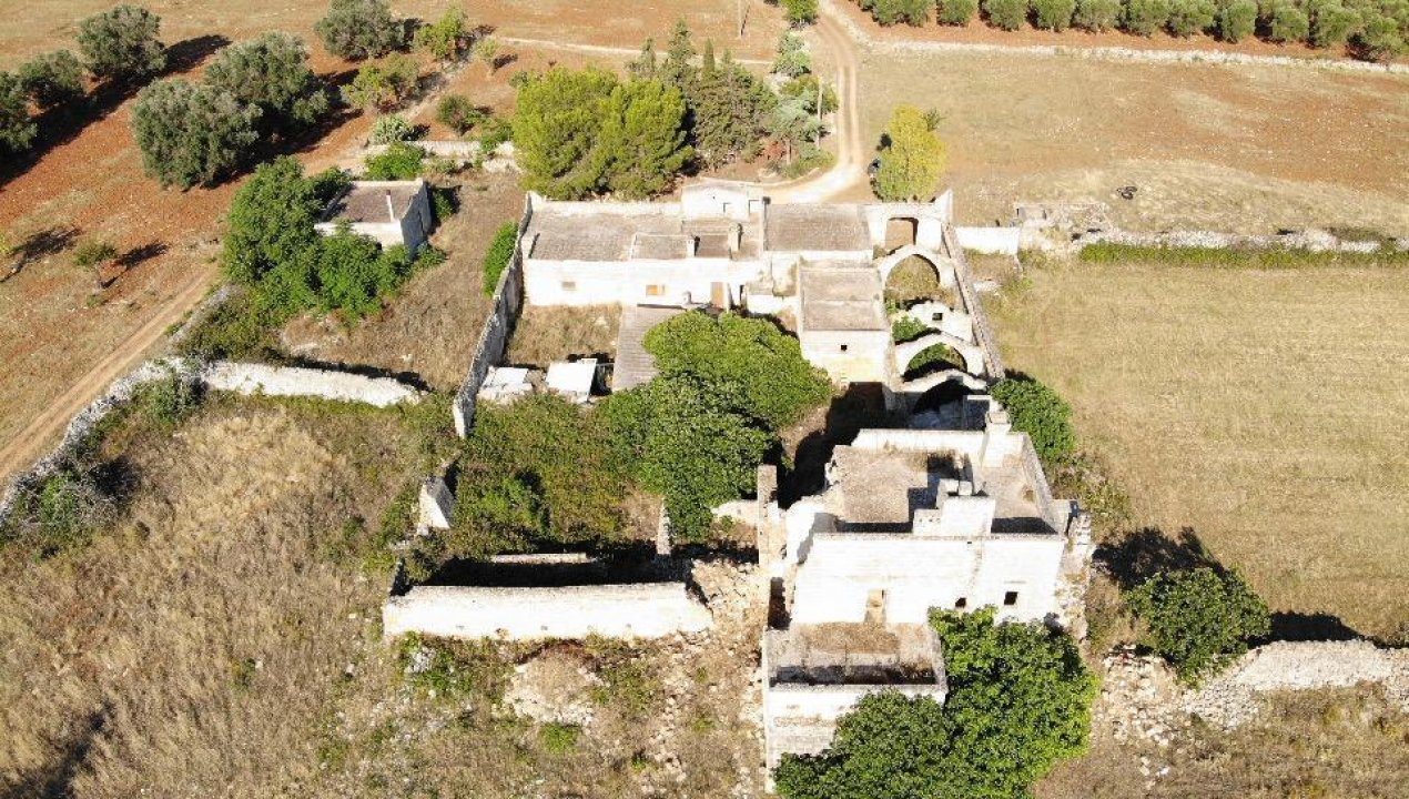 Se vende villa in zona tranquila Francavilla Fontana Puglia foto 8