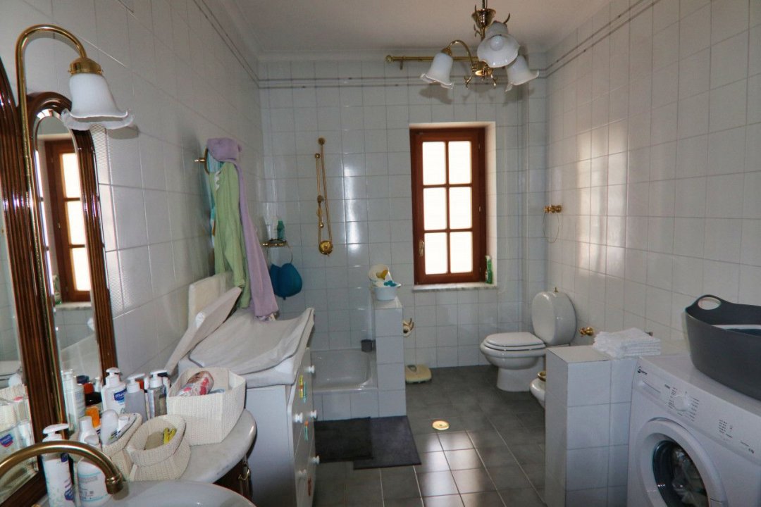 Se vende villa in zona tranquila Eboli Campania foto 30