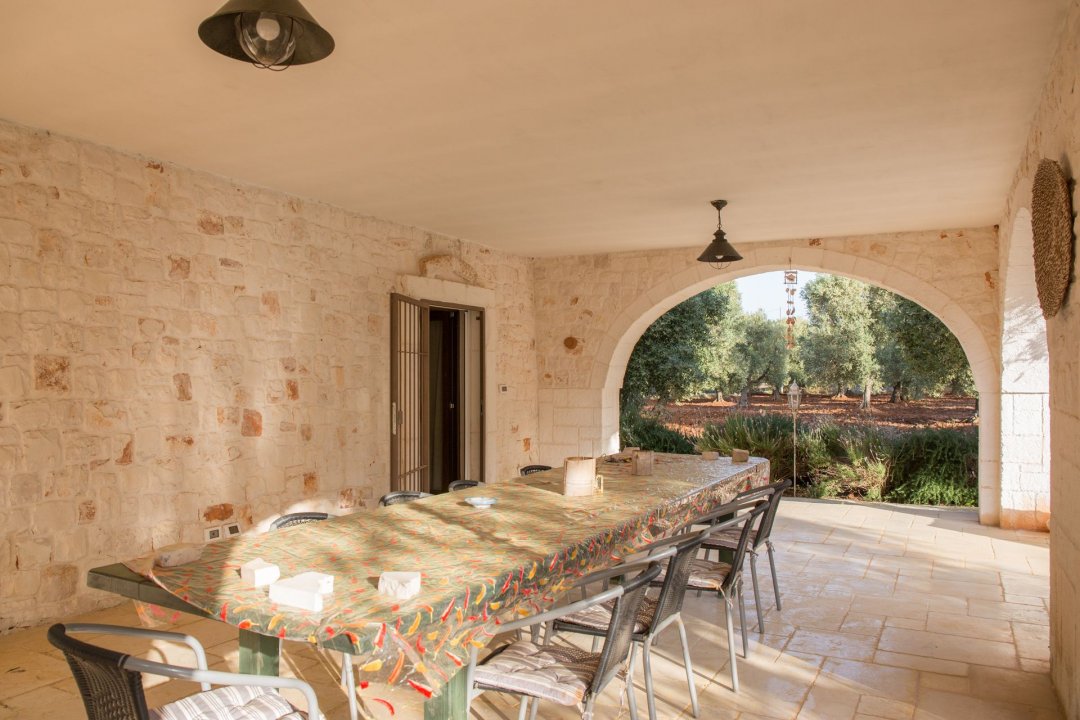 Se vende transacción inmobiliaria in zona tranquila Ostuni Puglia foto 34