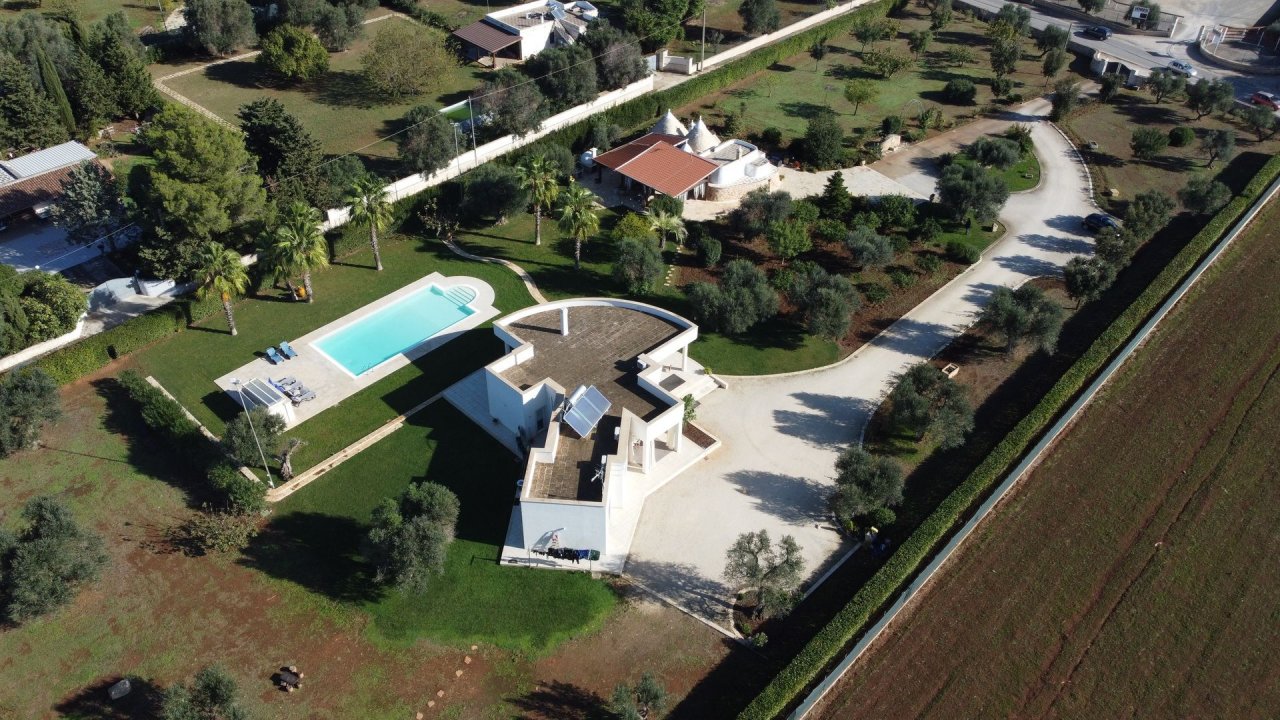 A vendre villa in zone tranquille Francavilla Fontana Puglia foto 3