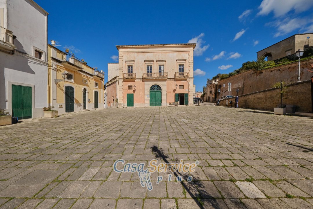 A vendre palais in ville Parabita Puglia foto 2