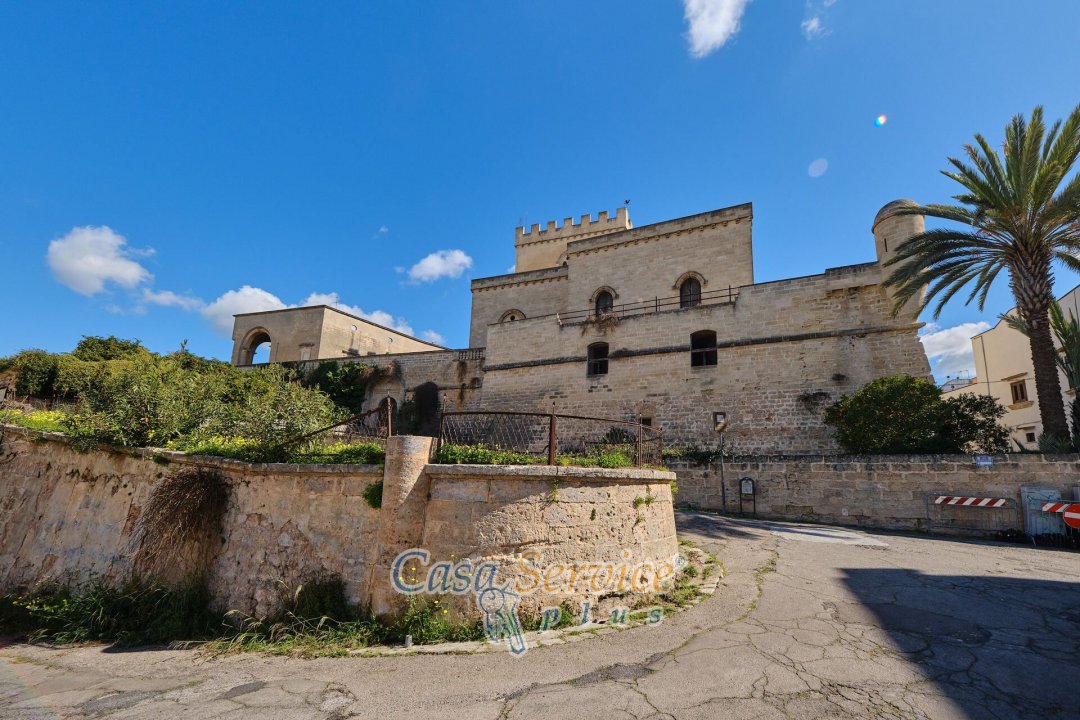 Se vende palacio in ciudad Parabita Puglia foto 11