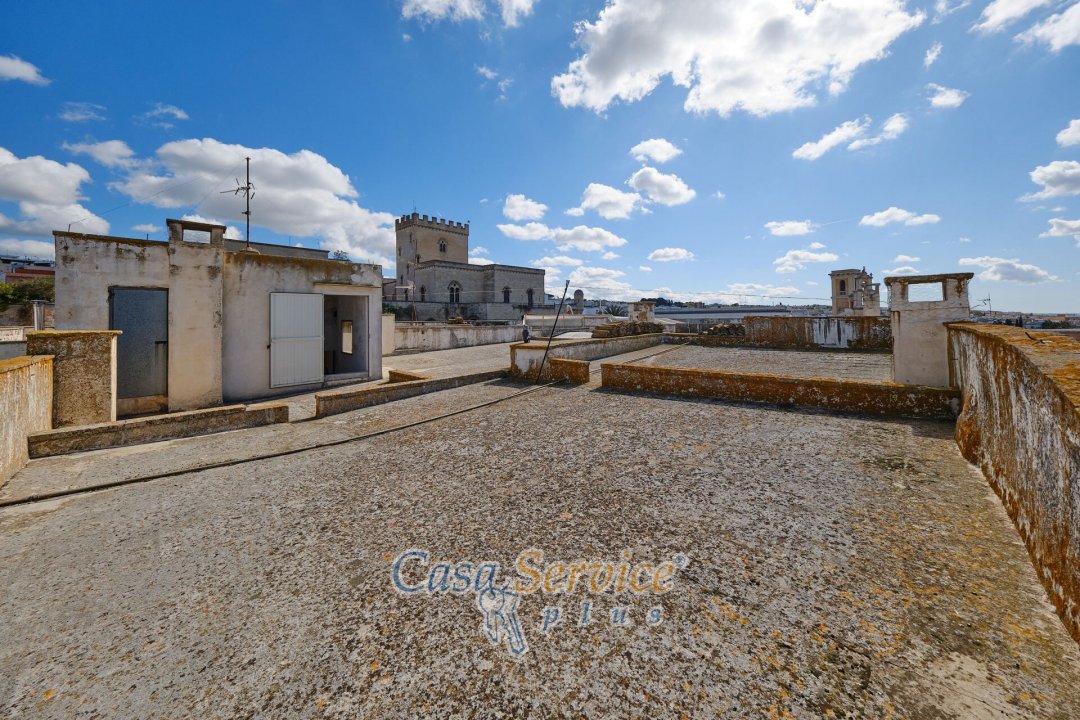 Para venda palácio in cidade Parabita Puglia foto 45
