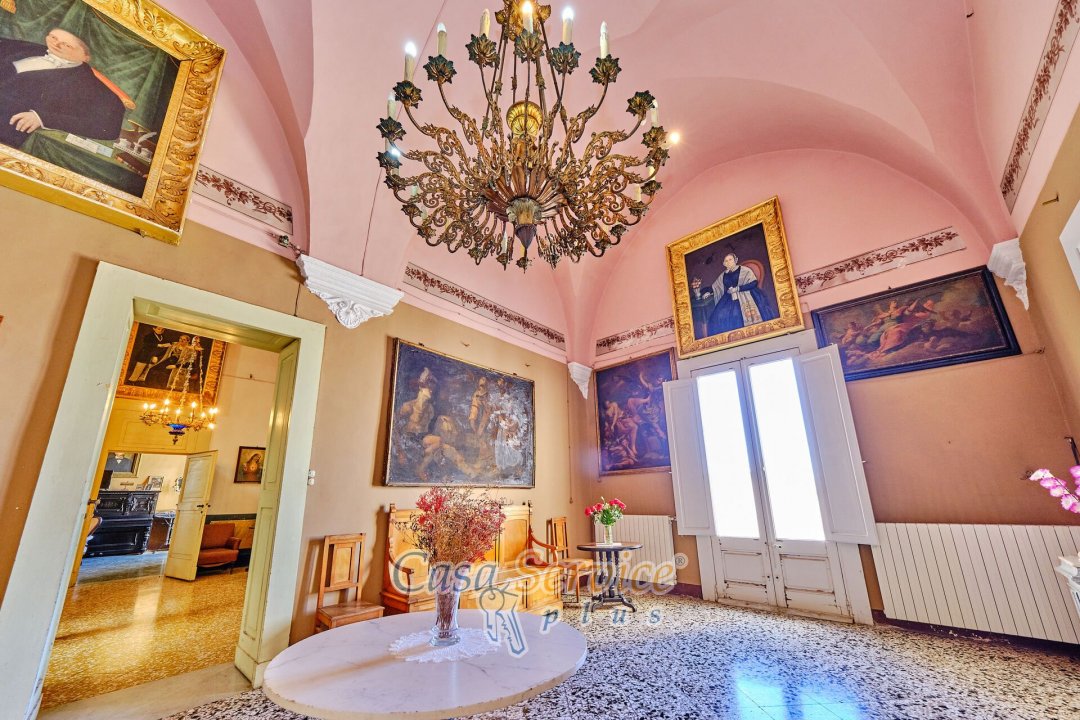 Para venda palácio in cidade Parabita Puglia foto 18