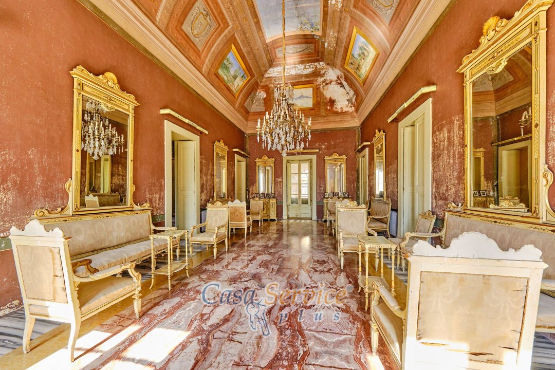 Para venda palácio in cidade Parabita Puglia foto 26
