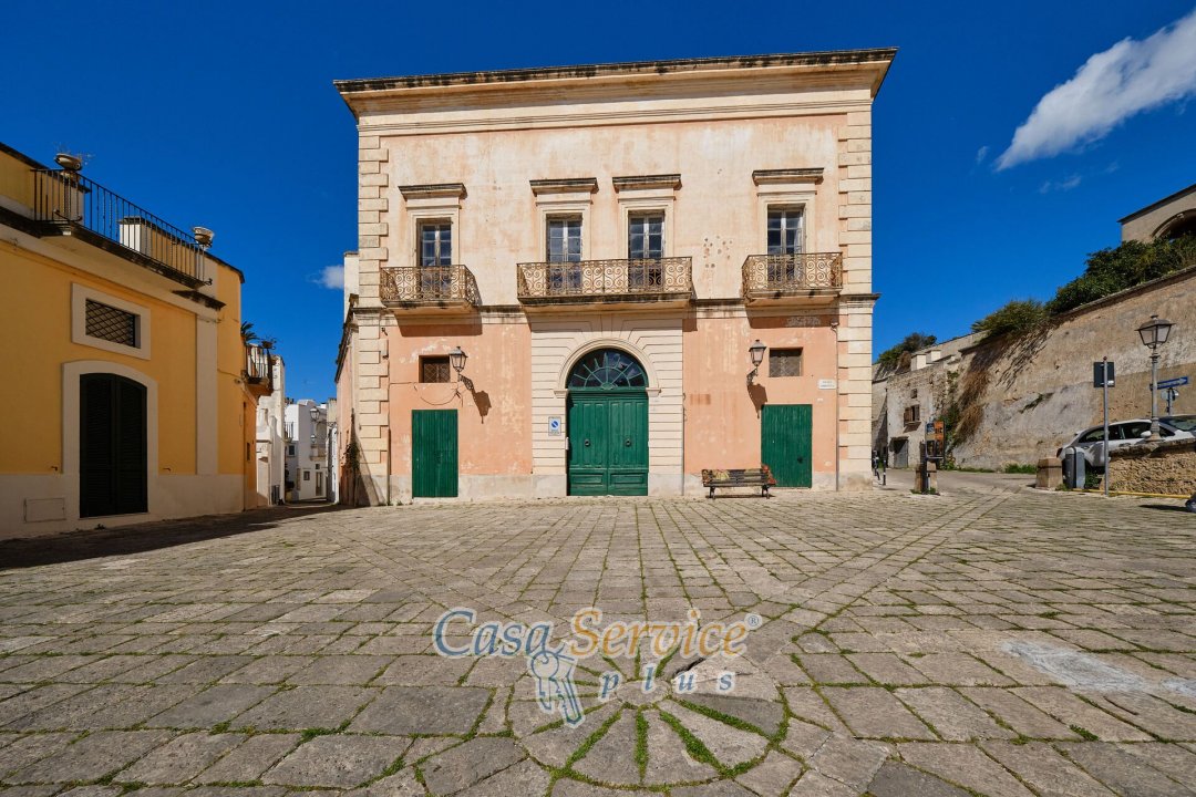 A vendre palais in ville Parabita Puglia foto 1