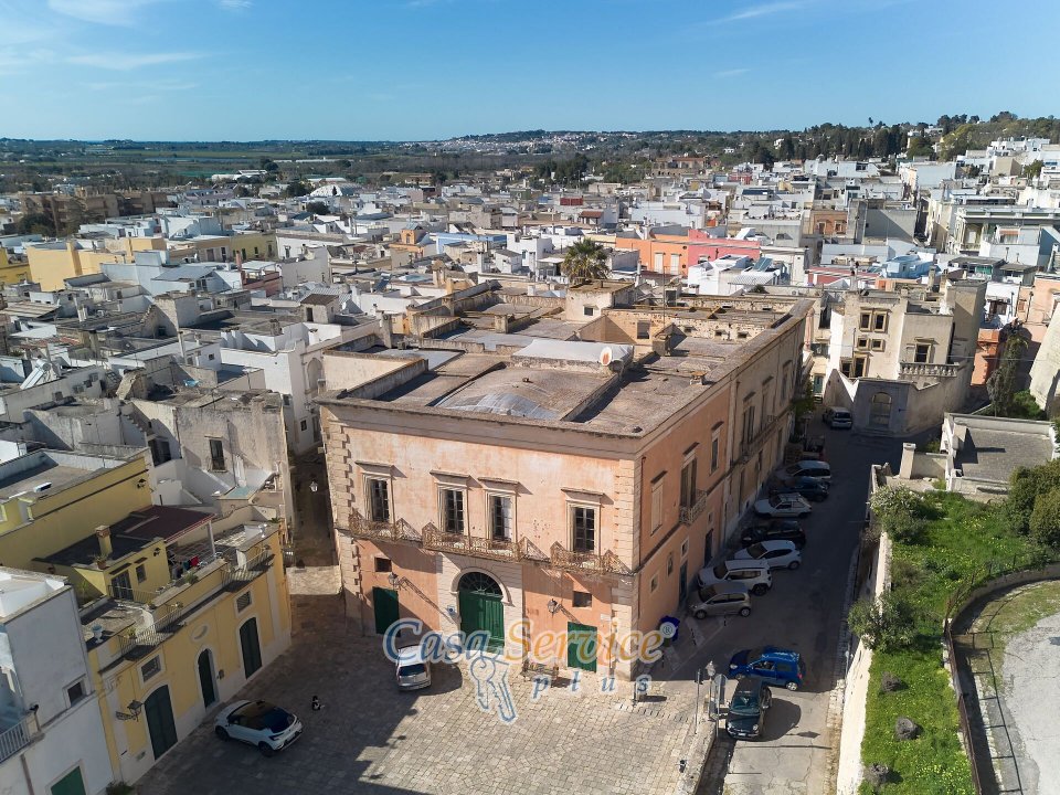 A vendre palais in ville Parabita Puglia foto 6