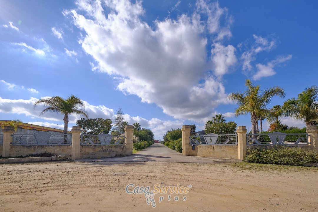 A vendre villa in ville Aradeo Puglia foto 58