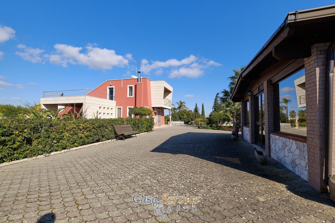 A vendre villa in ville Aradeo Puglia foto 6