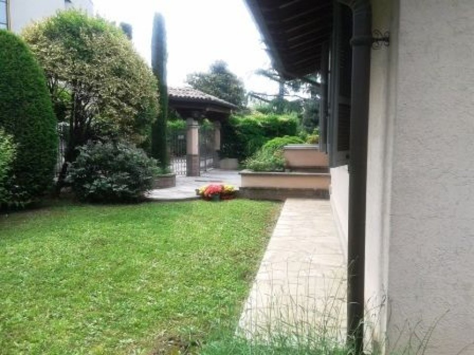 Se vende villa in ciudad Vimercate Lombardia foto 13