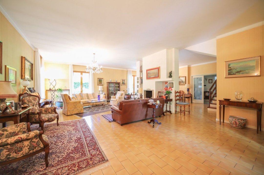 A vendre villa in zone tranquille Vimercate Lombardia foto 10