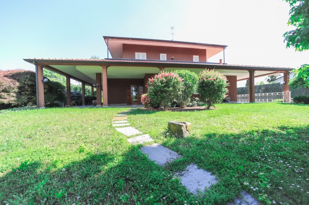For sale villa in quiet zone Vimercate Lombardia foto 7