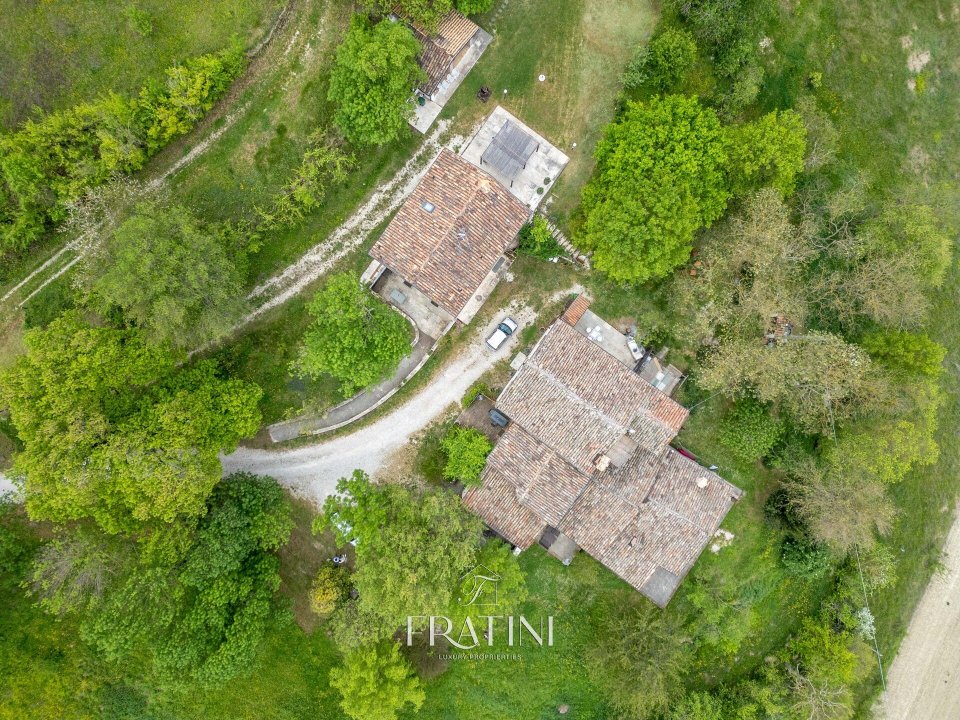 For sale commercial property in countryside Cagli Marche foto 43