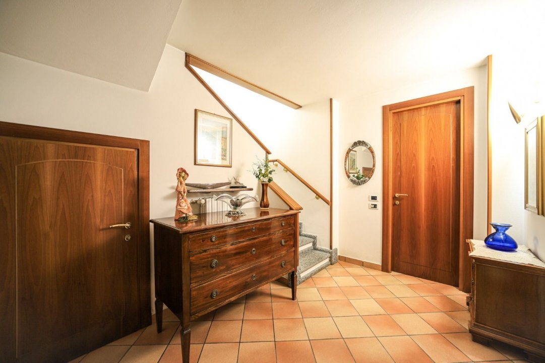For sale villa in quiet zone Bernareggio Lombardia foto 23
