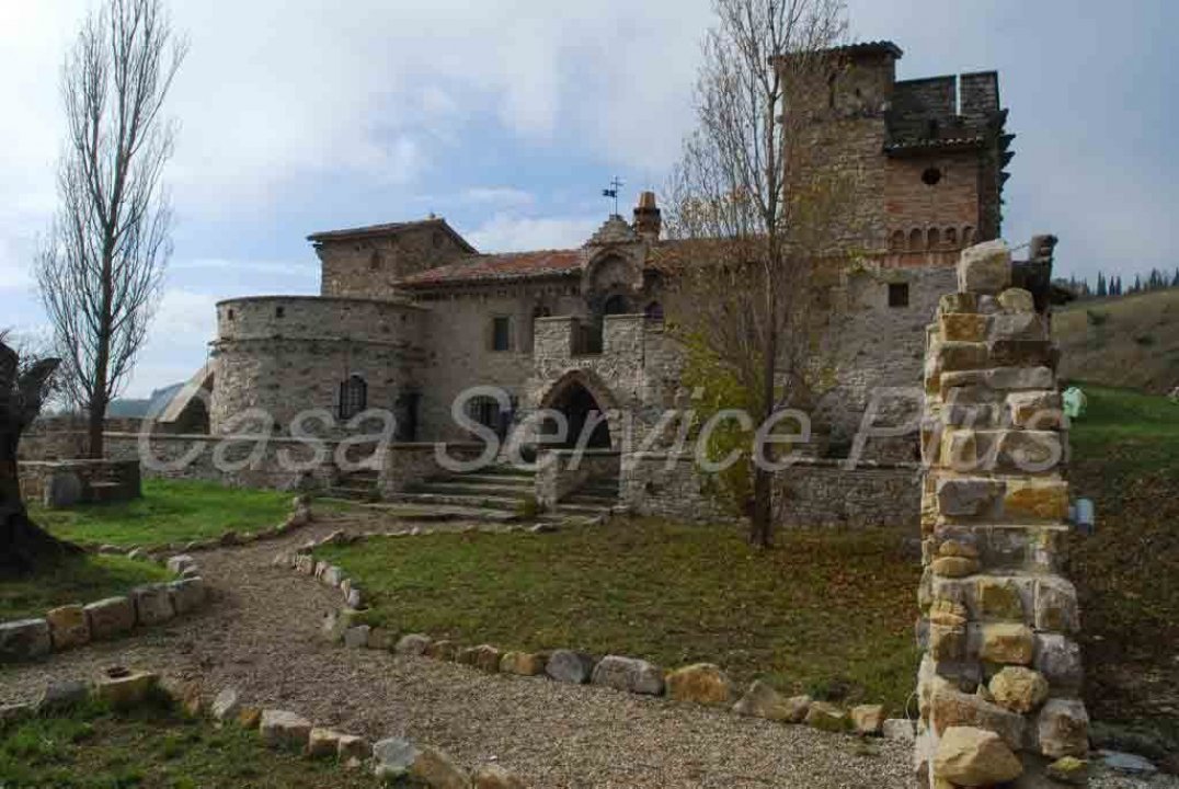 For sale castle in countryside Todi Umbria foto 7