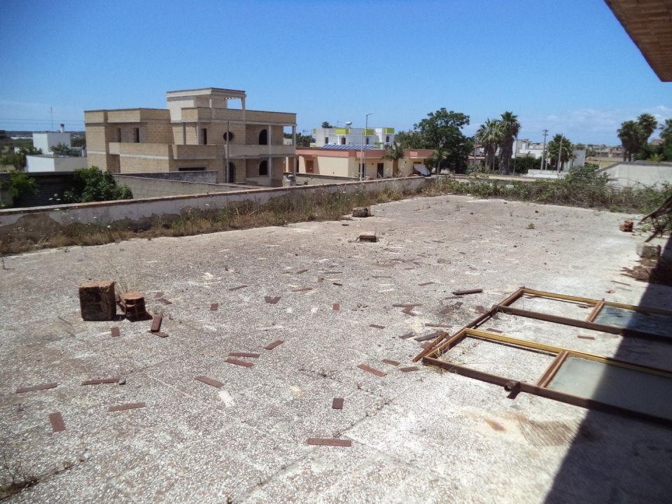 For sale real estate transaction in city Racale Puglia foto 8