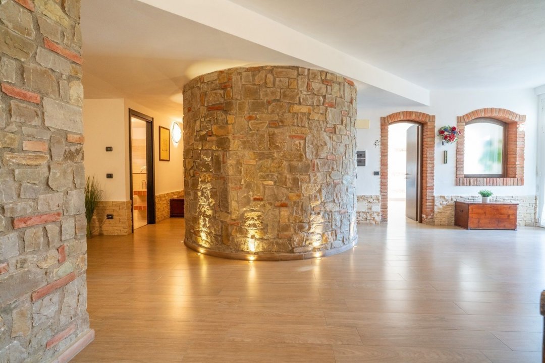 A vendre villa in zone tranquille Castelnuovo Berardenga Toscana foto 3