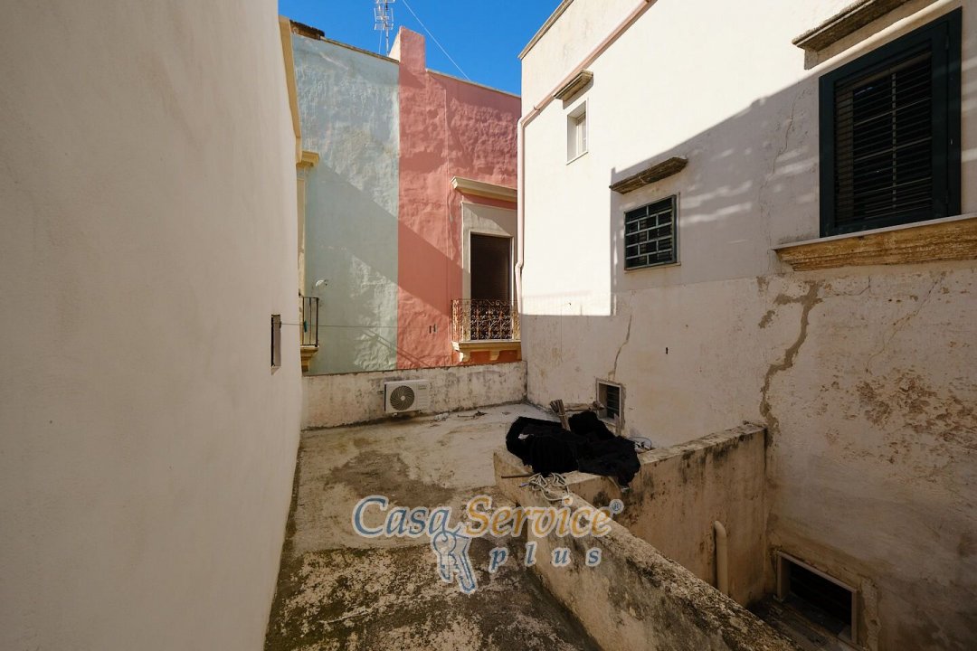 Para venda palácio in cidade Gallipoli Puglia foto 14