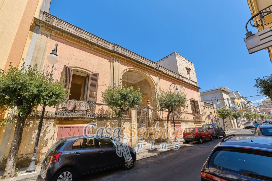 Para venda moradia in cidade Parabita Puglia foto 43
