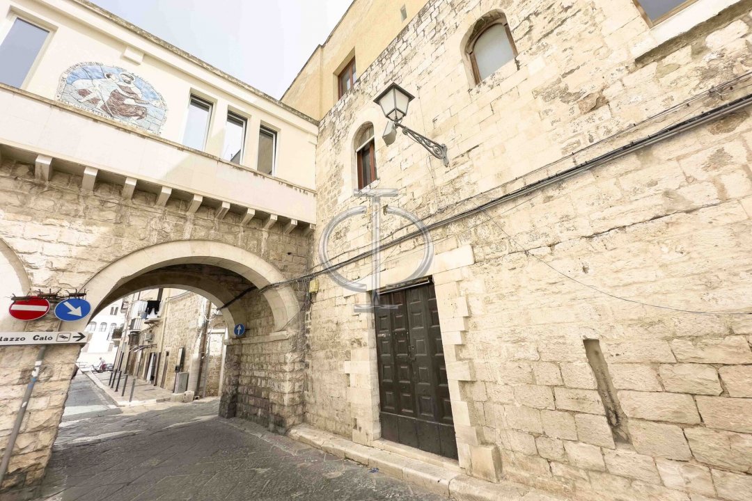 A vendre palais in ville Bari Puglia foto 3
