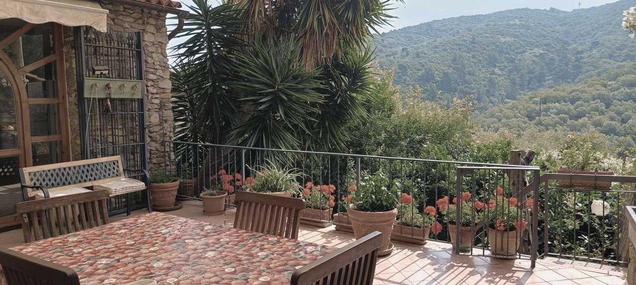 Zu verkaufen villa in ruhiges gebiet Albenga Liguria foto 3
