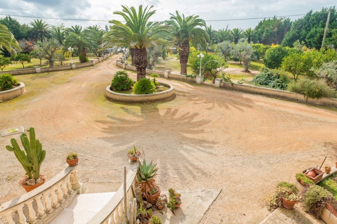 Se vende villa in campo Parabita Puglia foto 2
