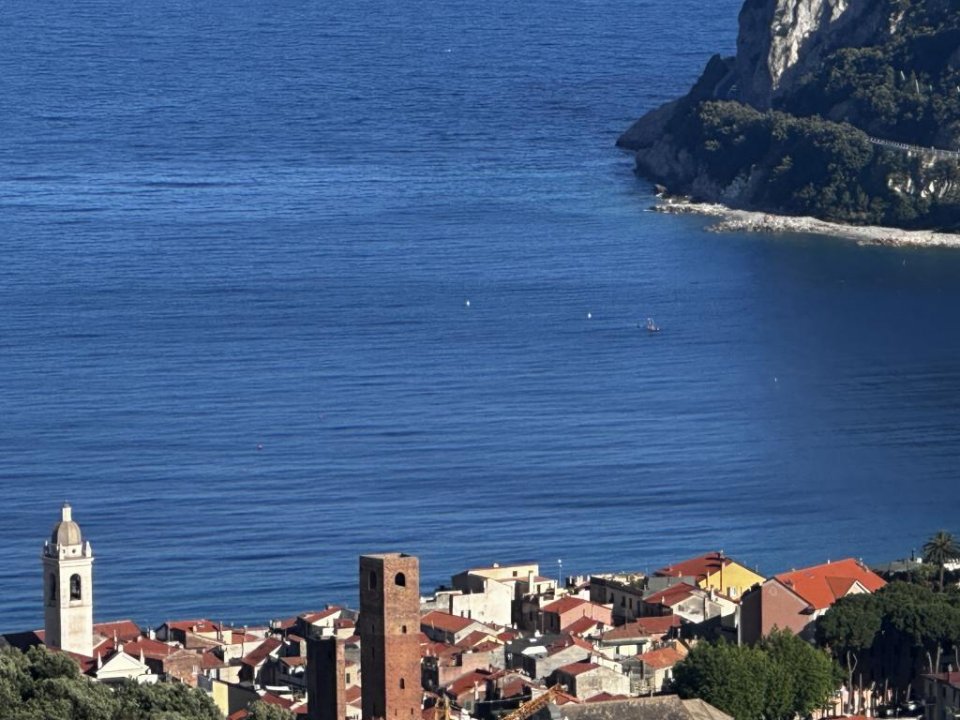 Para venda moradia in zona tranquila Noli Liguria foto 1