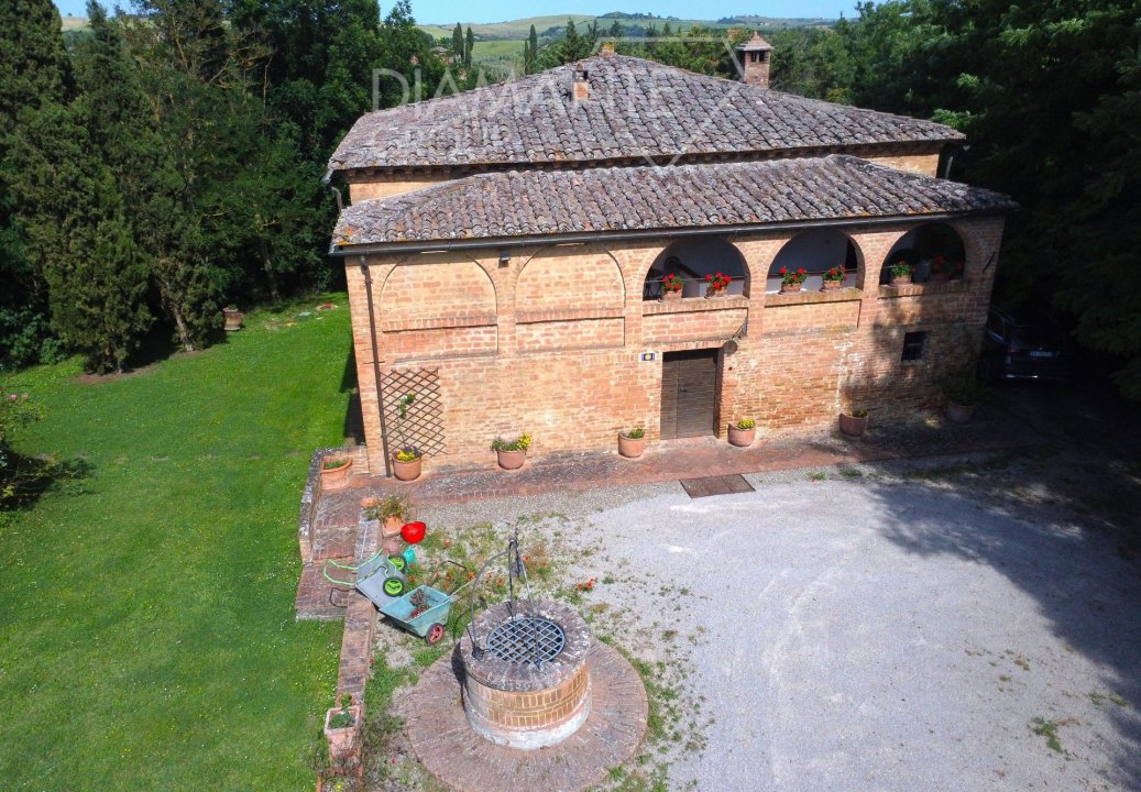 For sale real estate transaction in countryside Buonconvento Toscana foto 9