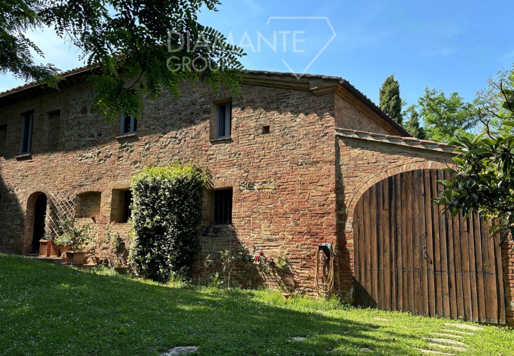 For sale real estate transaction in countryside Buonconvento Toscana foto 12