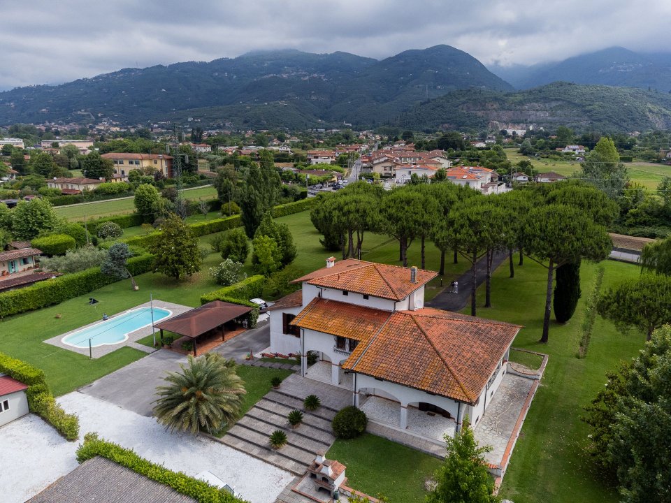 Zu verkaufen villa in landschaft Pietrasanta Toscana foto 3