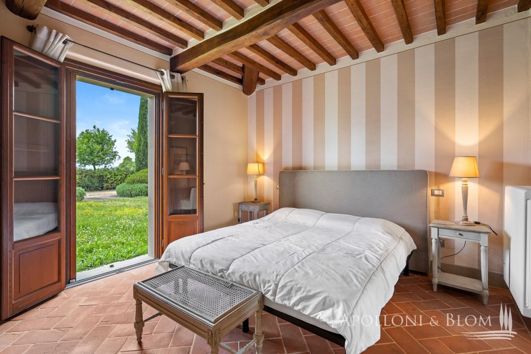 Se vende villa in campo Cortona Toscana foto 38