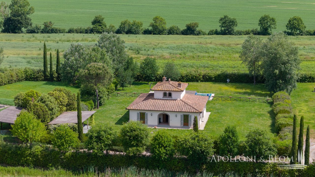 Se vende villa in campo Cortona Toscana foto 26
