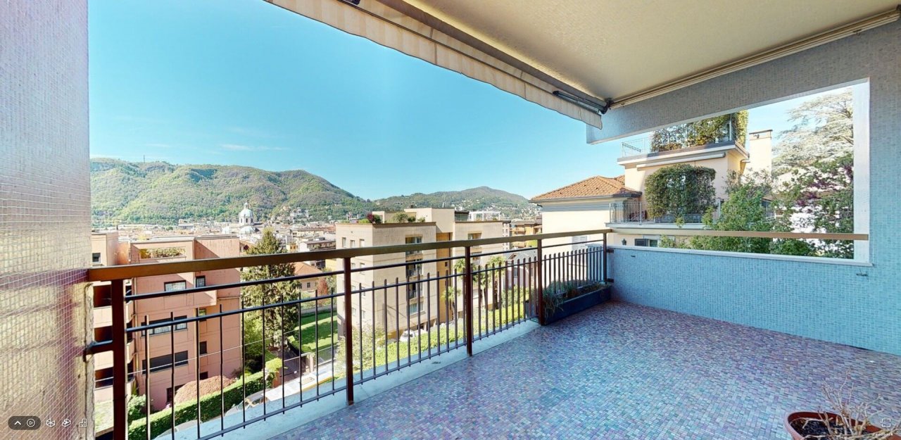 For sale flat in city Como Lombardia foto 1