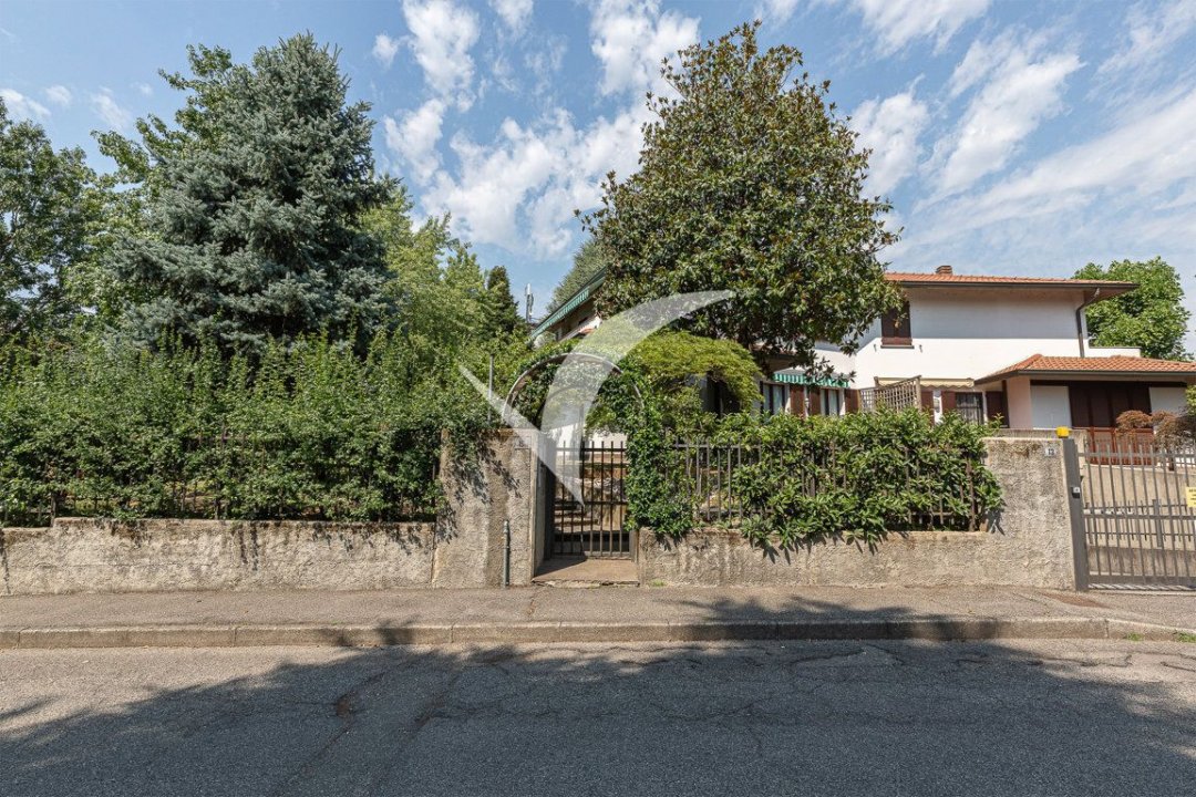 Se vende villa in zona tranquila Vimercate Lombardia foto 27
