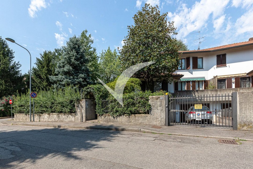 A vendre villa in zone tranquille Vimercate Lombardia foto 28
