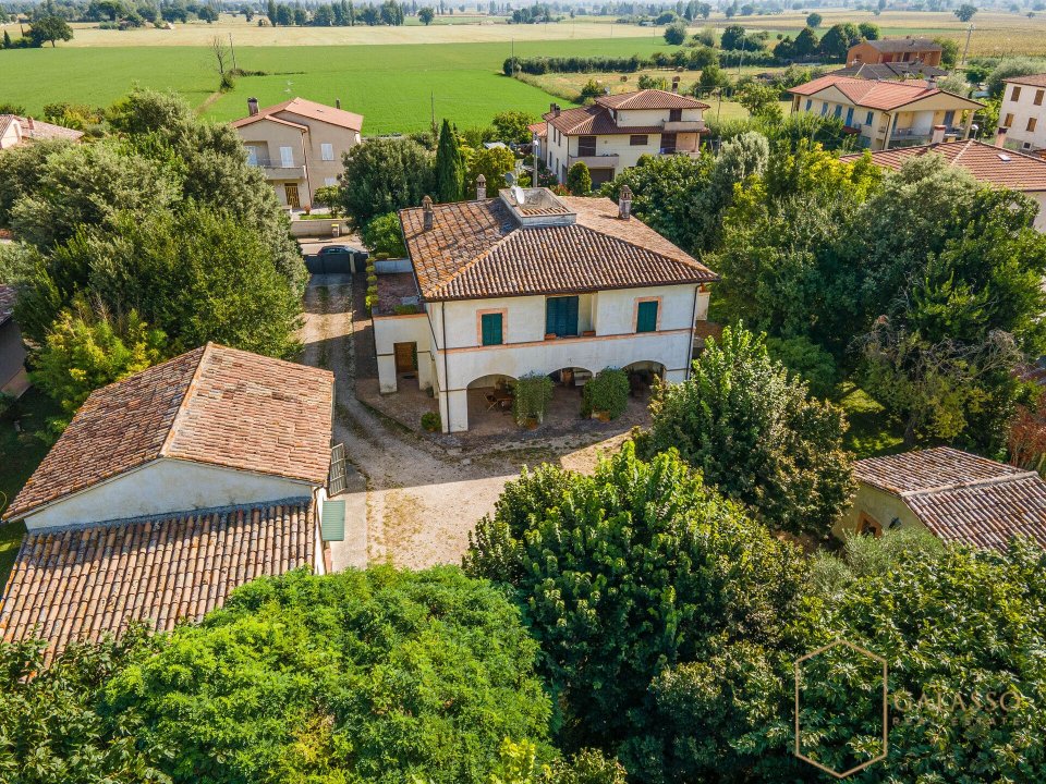 For sale villa in countryside Foligno Umbria foto 7