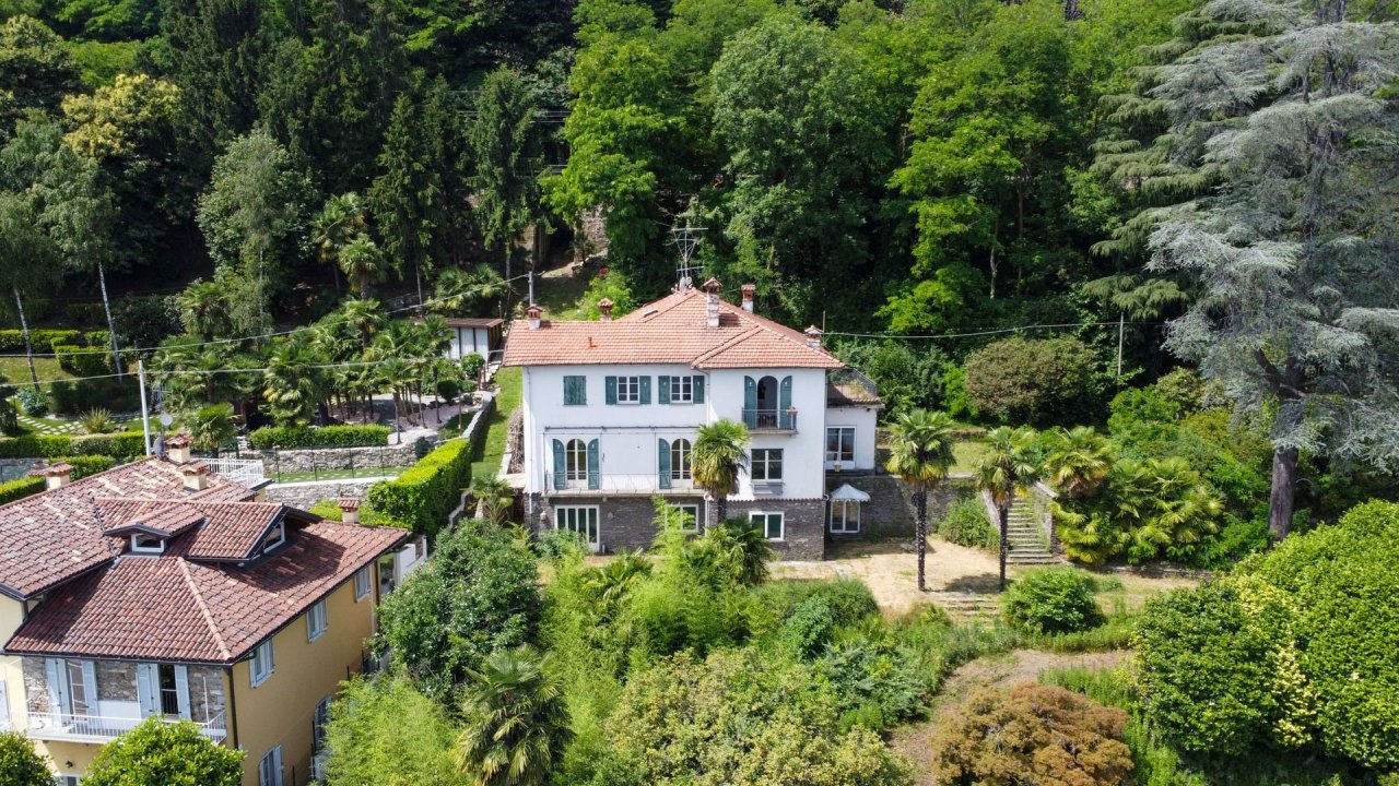 For sale villa by the lake Stresa Piemonte foto 6