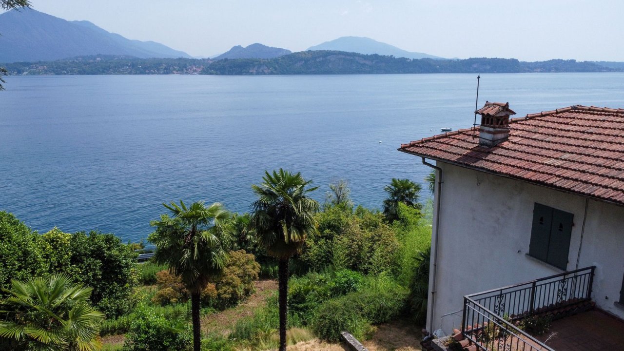 For sale villa by the lake Stresa Piemonte foto 13