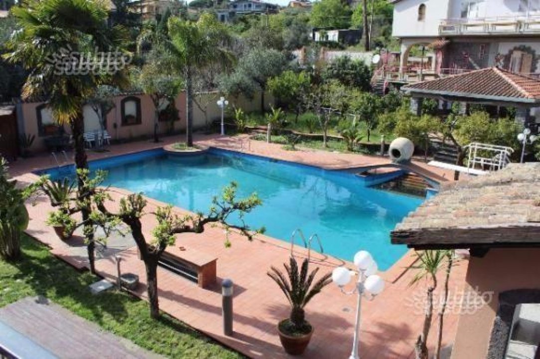 Se vende villa in zona tranquila Mascalucia Sicilia foto 1
