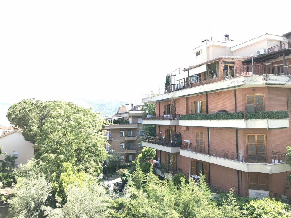 For sale penthouse in city Tivoli Lazio foto 2