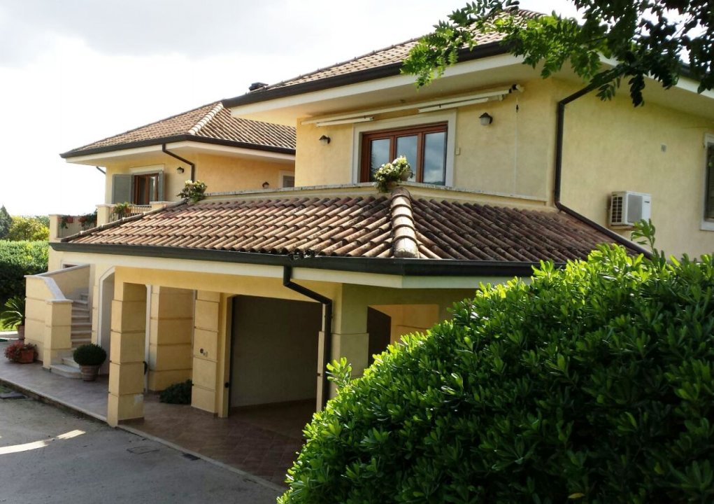 A vendre villa in zone tranquille Roma Lazio foto 8