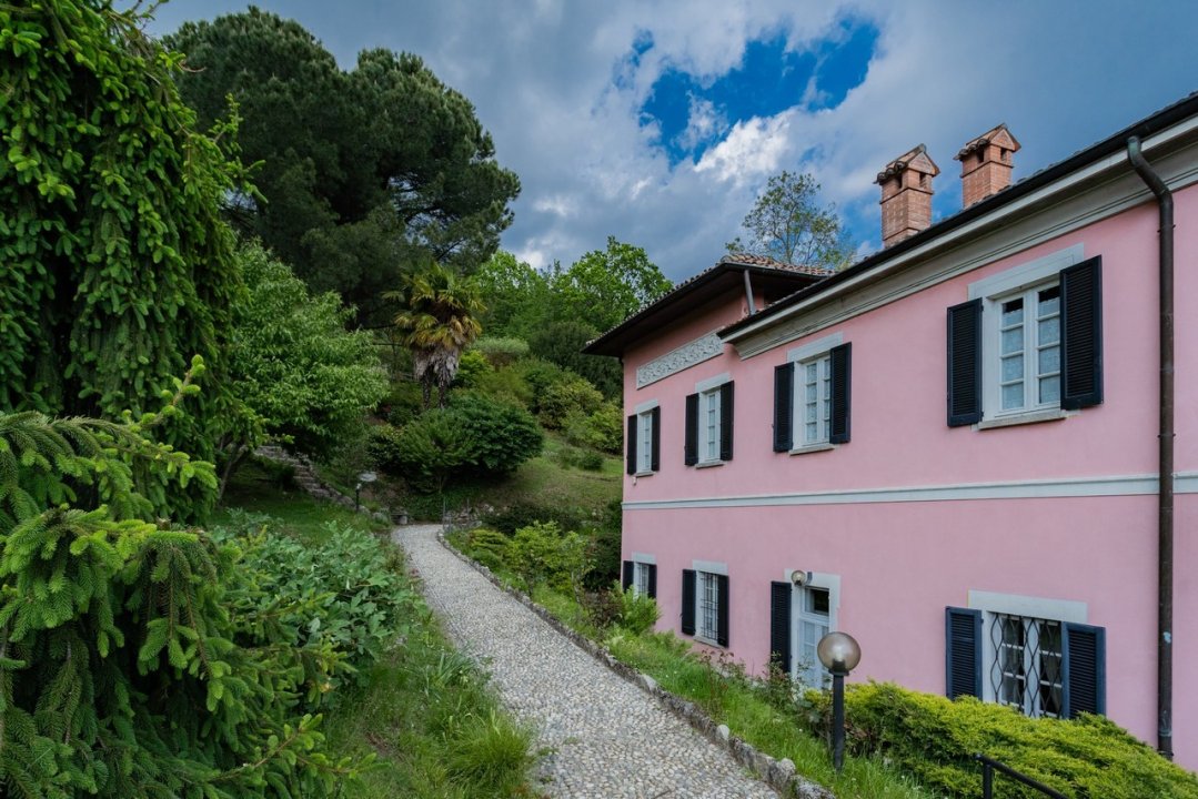 Se vende villa in zona tranquila Albese con Cassano Lombardia foto 7