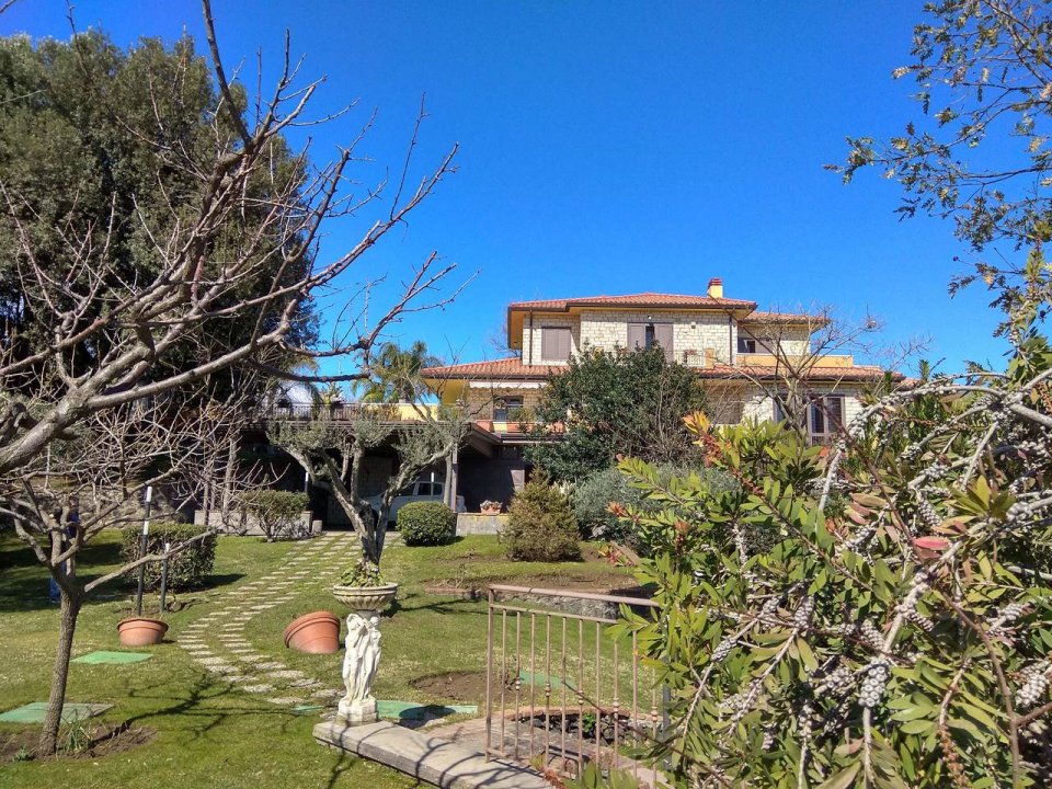 A vendre villa in zone tranquille Trecastagni Sicilia foto 24