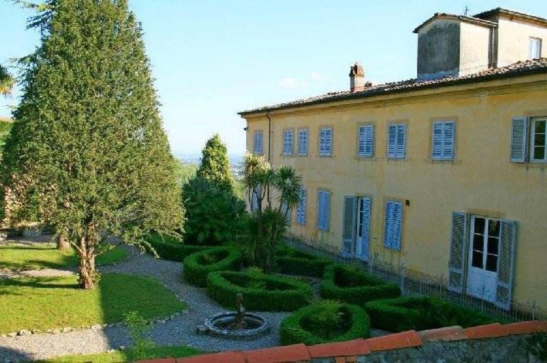 A vendre villa in zone tranquille Lucca Toscana foto 9