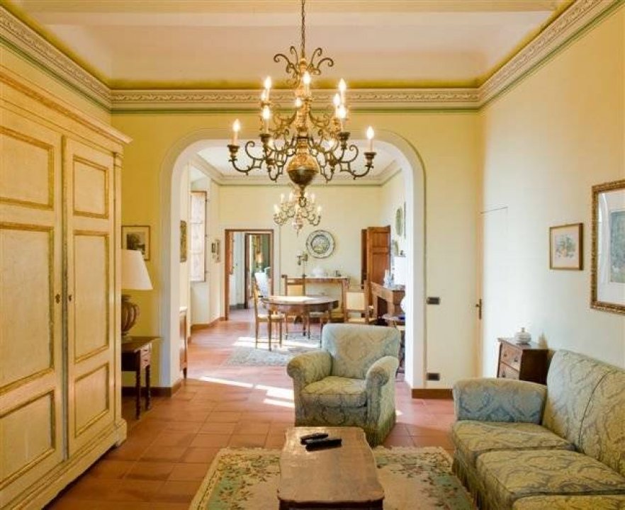 A vendre villa in zone tranquille Lucca Toscana foto 3