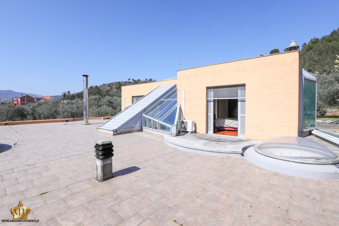 A vendre villa in zone tranquille Villanova d´Albenga Liguria foto 5