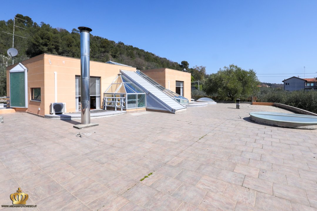Se vende villa in zona tranquila Villanova d´Albenga Liguria foto 4
