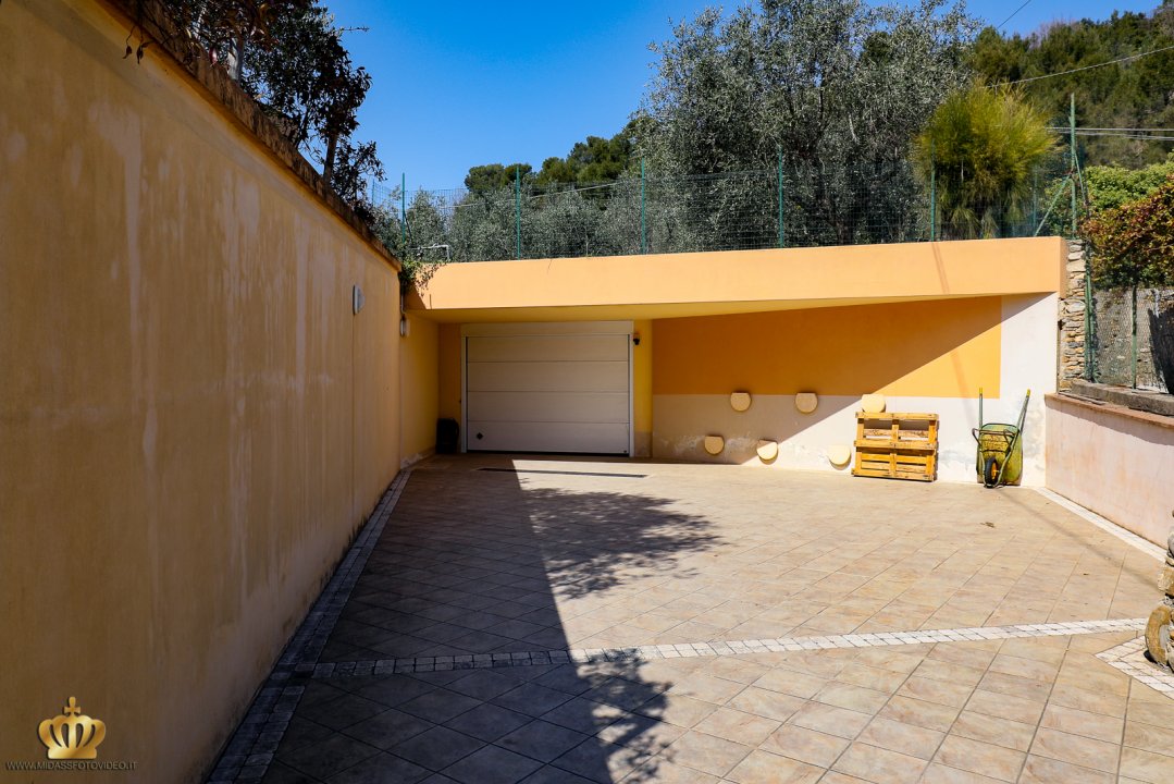 A vendre villa in zone tranquille Villanova d´Albenga Liguria foto 2